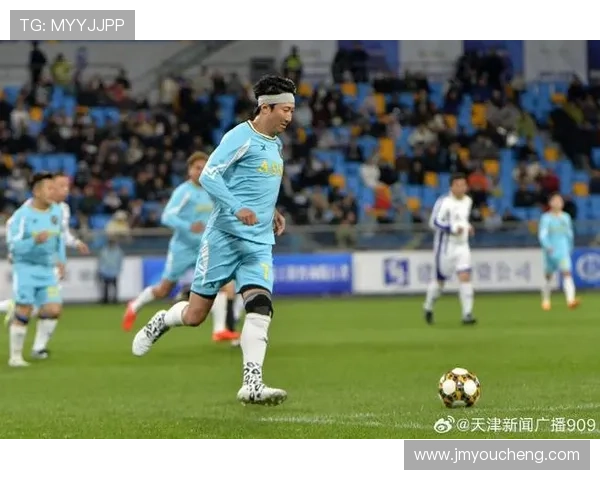 足球明星专访精彩瞬间集锦与幕后花絮全景展示