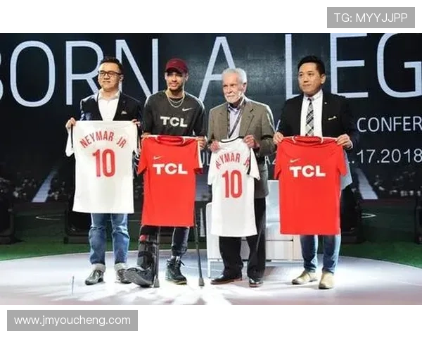 传奇足球明星的代言之路与品牌影响力探讨